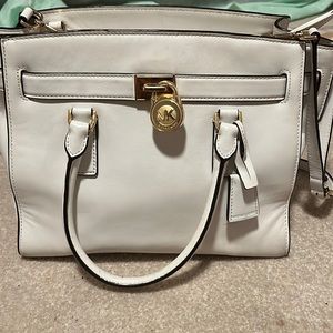 Michael kors leather purse